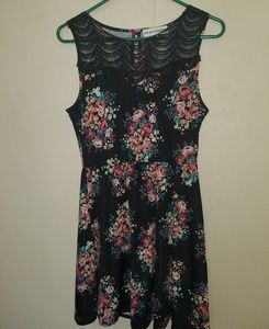 Almost Famous Dress Size M